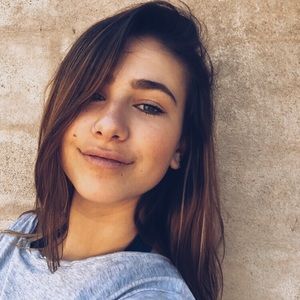 Meet your Posher, Dani